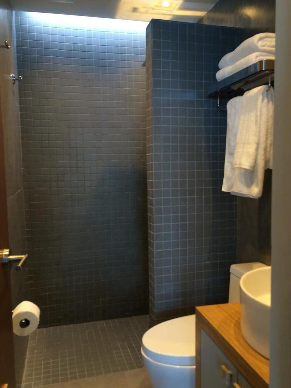 Enchanted 17 Jewel Beachfront Luquillo -Pool Екстериор снимка